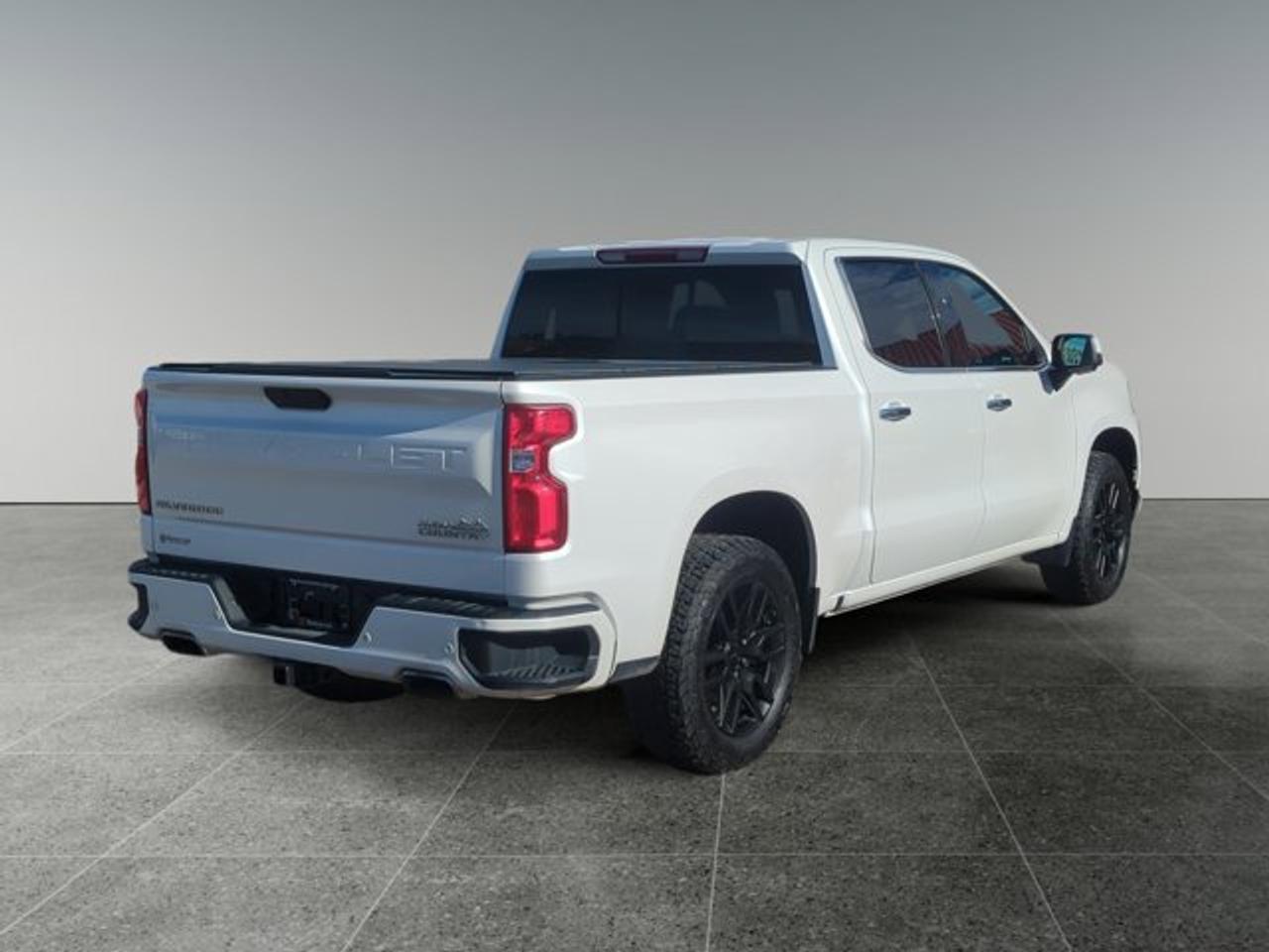 2019 Chevrolet Silverado 1500 High Country - Photo #5