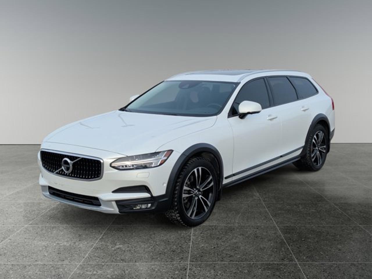 2018 Volvo V90 Cross Country T6