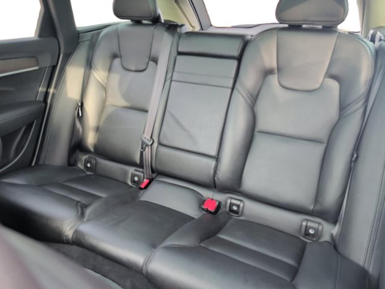 2018 Volvo V90 Cross Country T6 - Photo #16