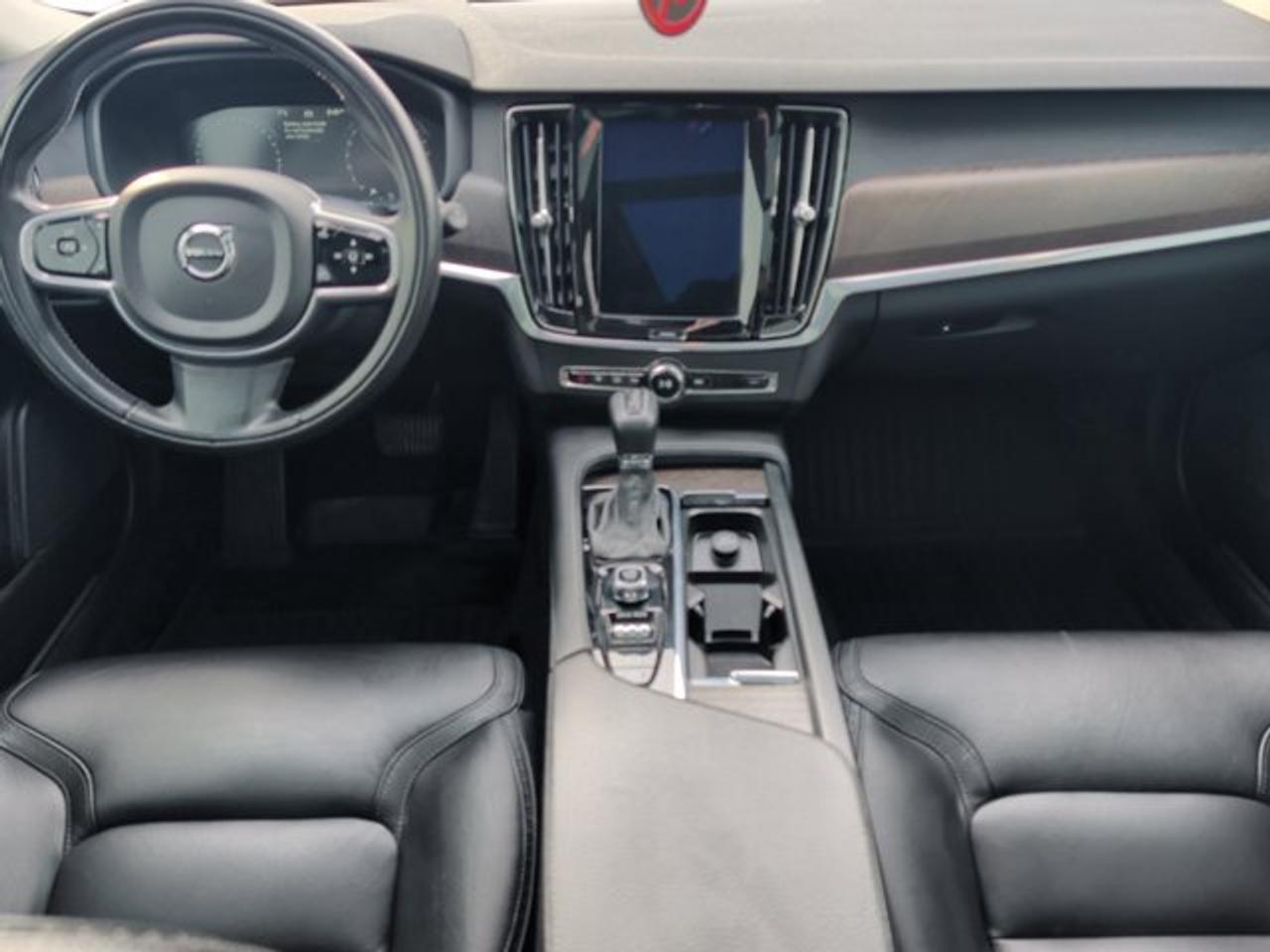 2018 Volvo V90 Cross Country T6 - Photo #13