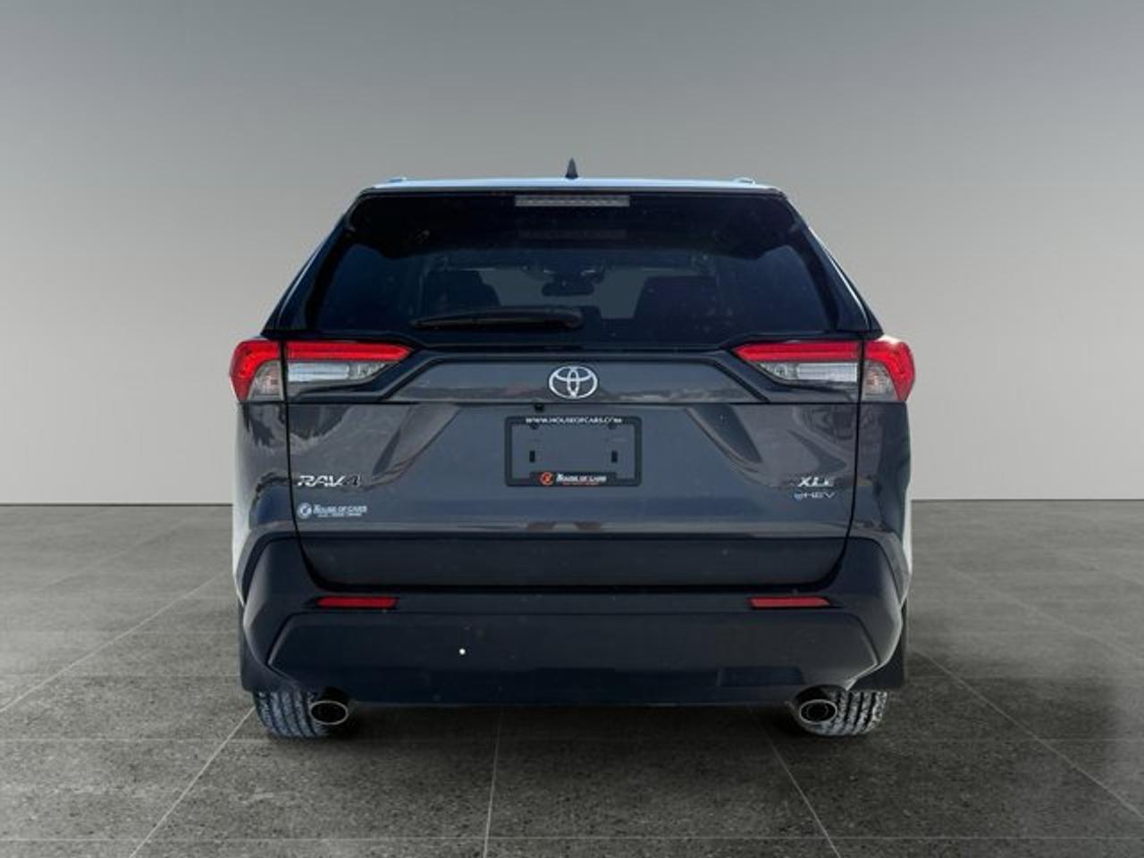 2025 Toyota RAV4 Hybrid XLE - Photo #4