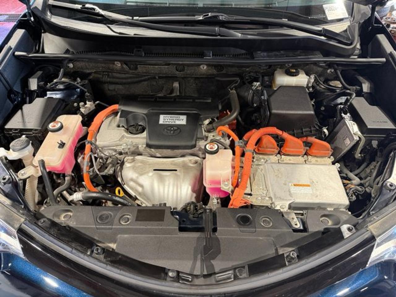 2018 Toyota RAV4 Hybrid SE Photo