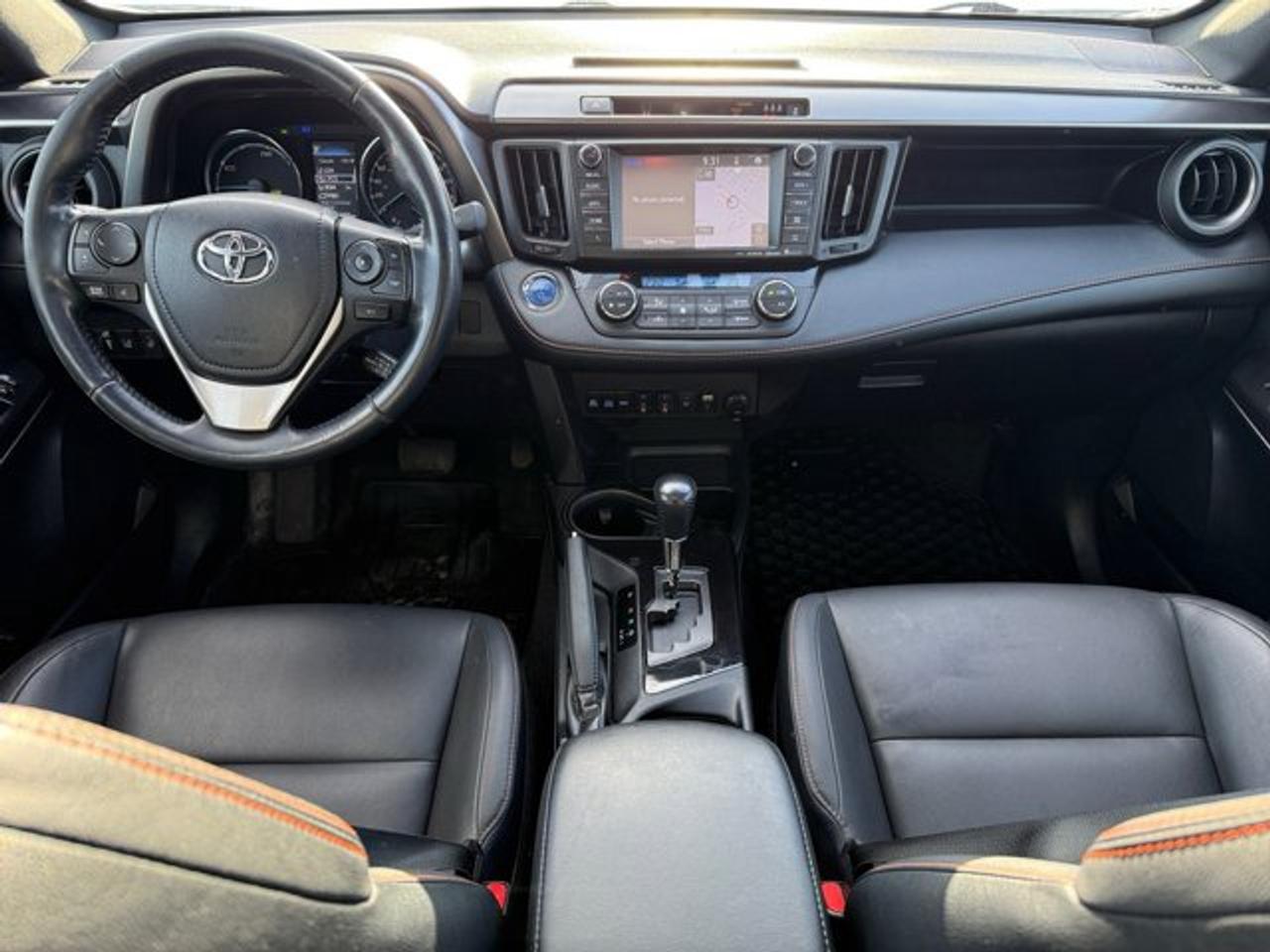 2018 Toyota RAV4 Hybrid SE Photo