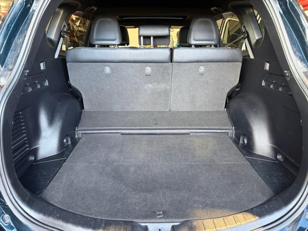 2018 Toyota RAV4 Hybrid SE Photo
