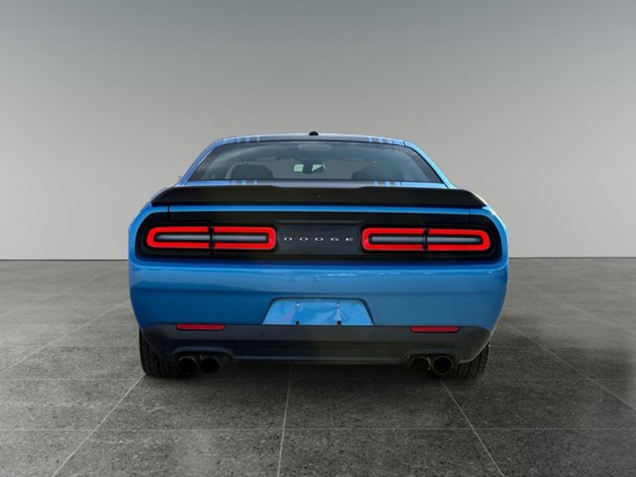 2016 Dodge Challenger R/T SHAKER Photo