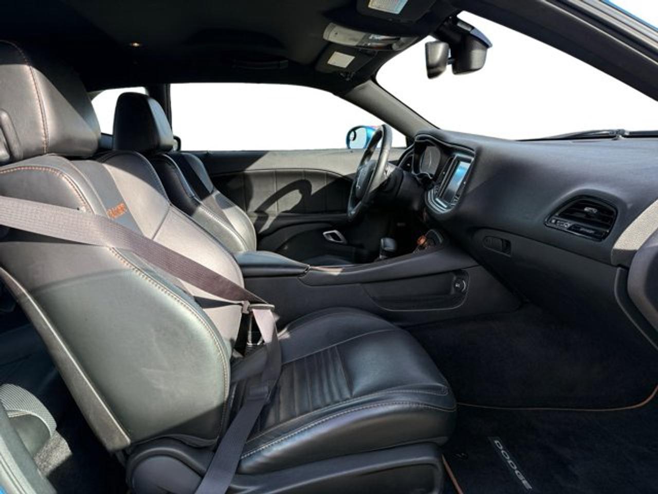 2016 Dodge Challenger R/T SHAKER Photo