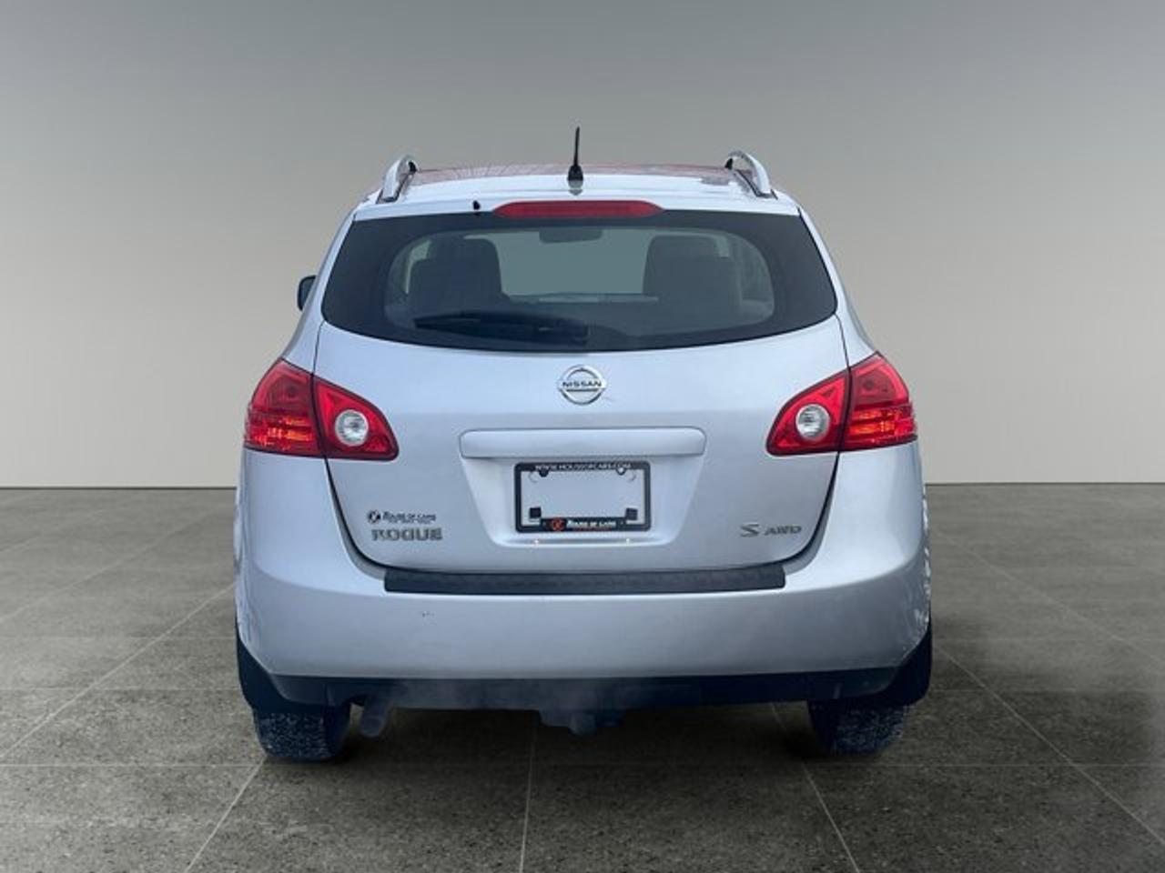 2009 Nissan Rogue S - Photo #4