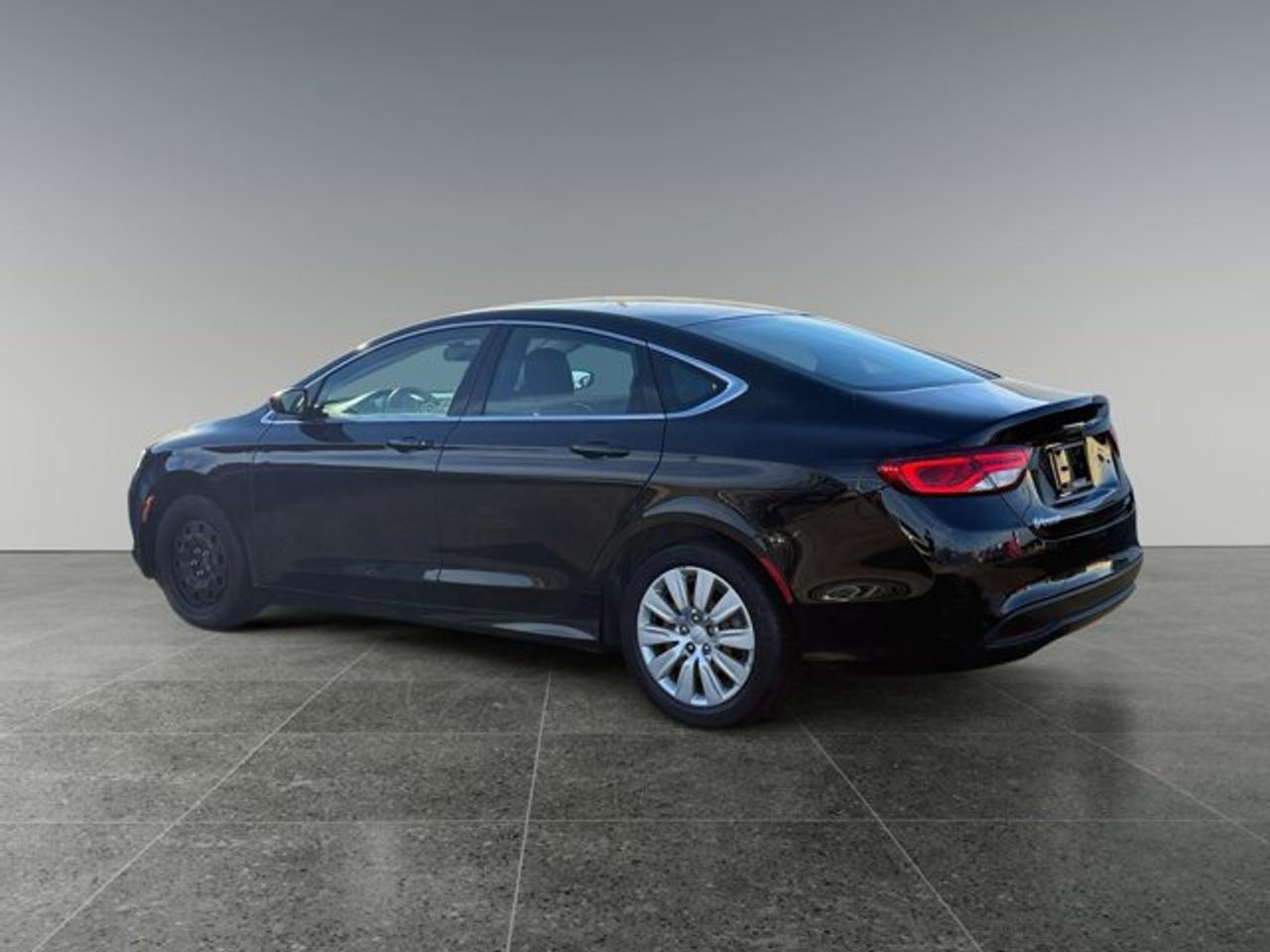 2016 Chrysler 200 LX - Photo #3