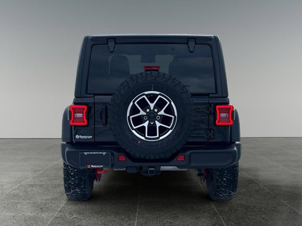 2025 Jeep Wrangler RUBICON - Photo #4