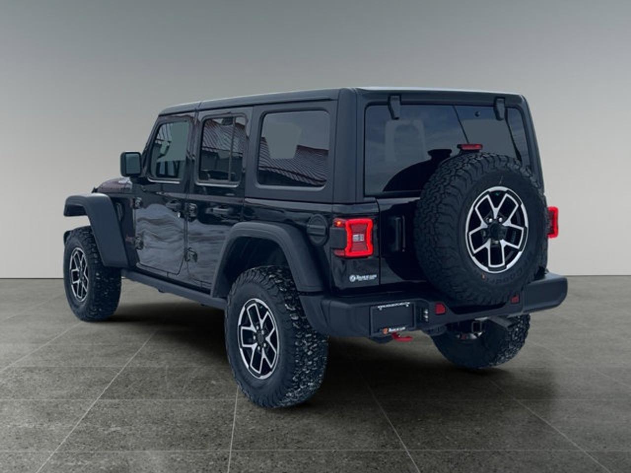 2025 Jeep Wrangler RUBICON - Photo #3