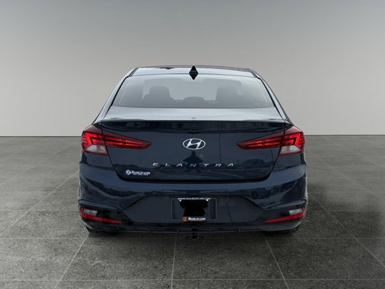 2020 Hyundai Elantra Preferred w/Sun & Safety Package Photo