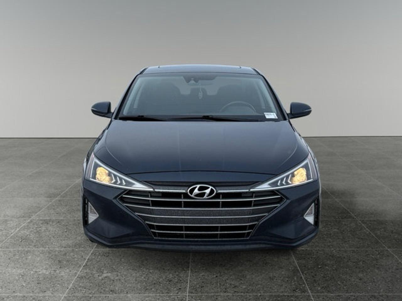 2020 Hyundai Elantra Preferred w/Sun & Safety Package Photo