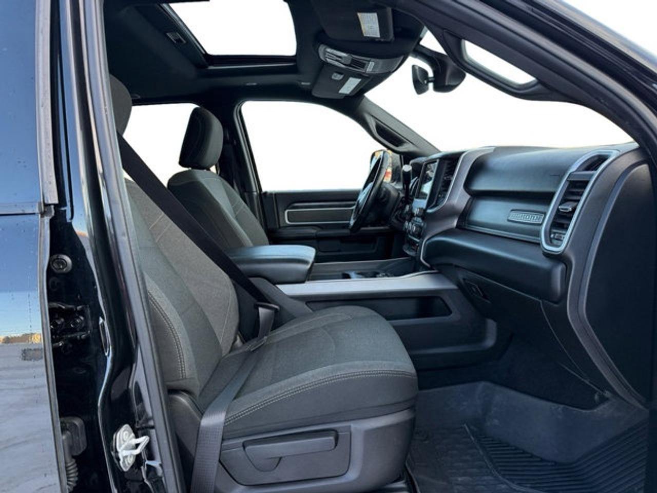2020 RAM 3500 Big Horn - Photo #12