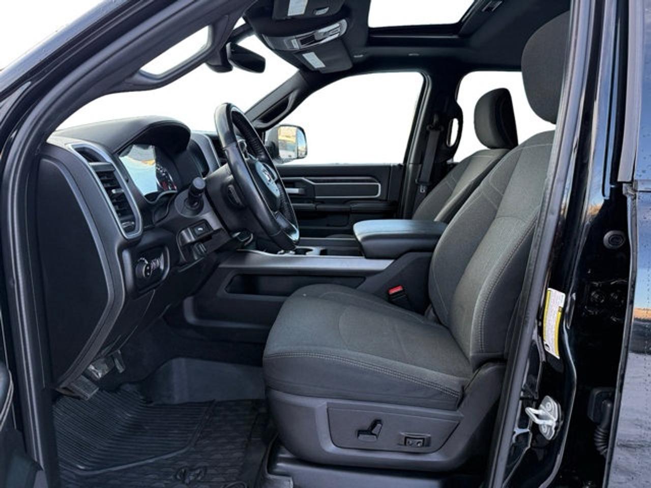 2020 RAM 3500 Big Horn Photo