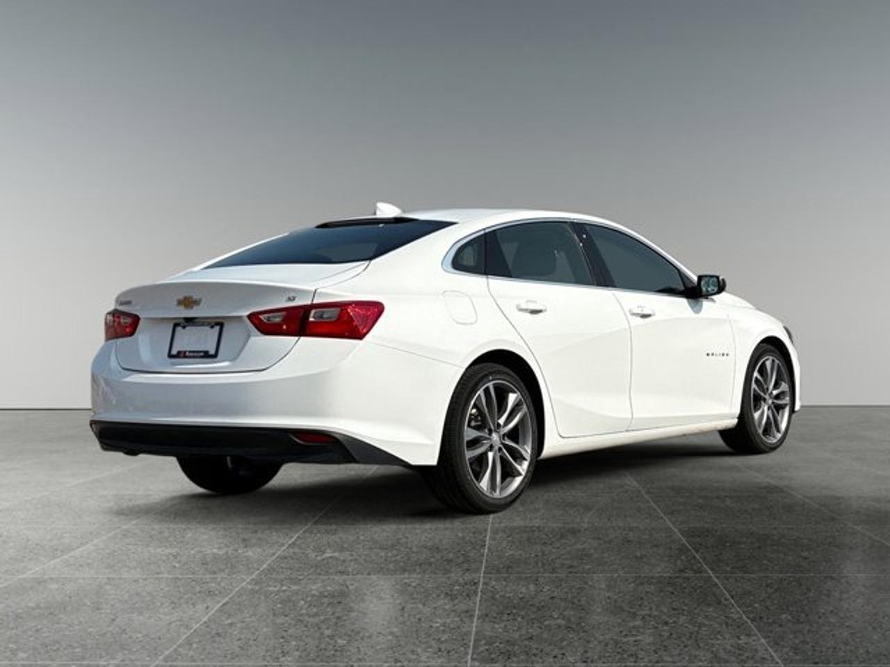 2023 Chevrolet Malibu 1LT - Photo #5