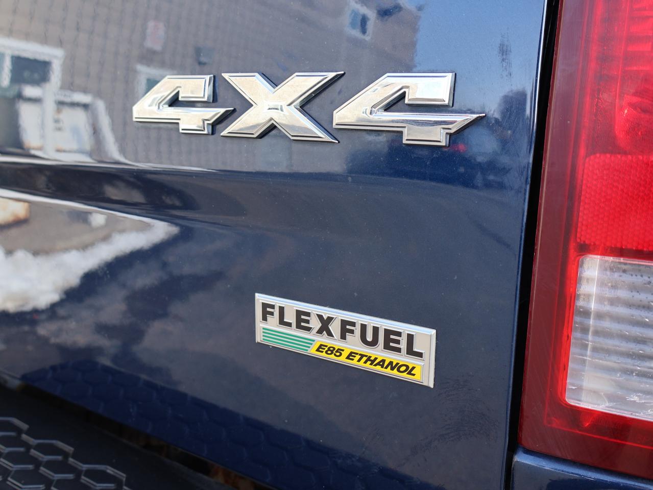 2019 RAM 1500 SLT-BIG HORN CREW 4WD CERTIFIED *ACCIDENT FREE*SERVICE RECORDS* CAMERA NAV BLUETOOTH P.SENSORS CRUISE ALLOYS Photo