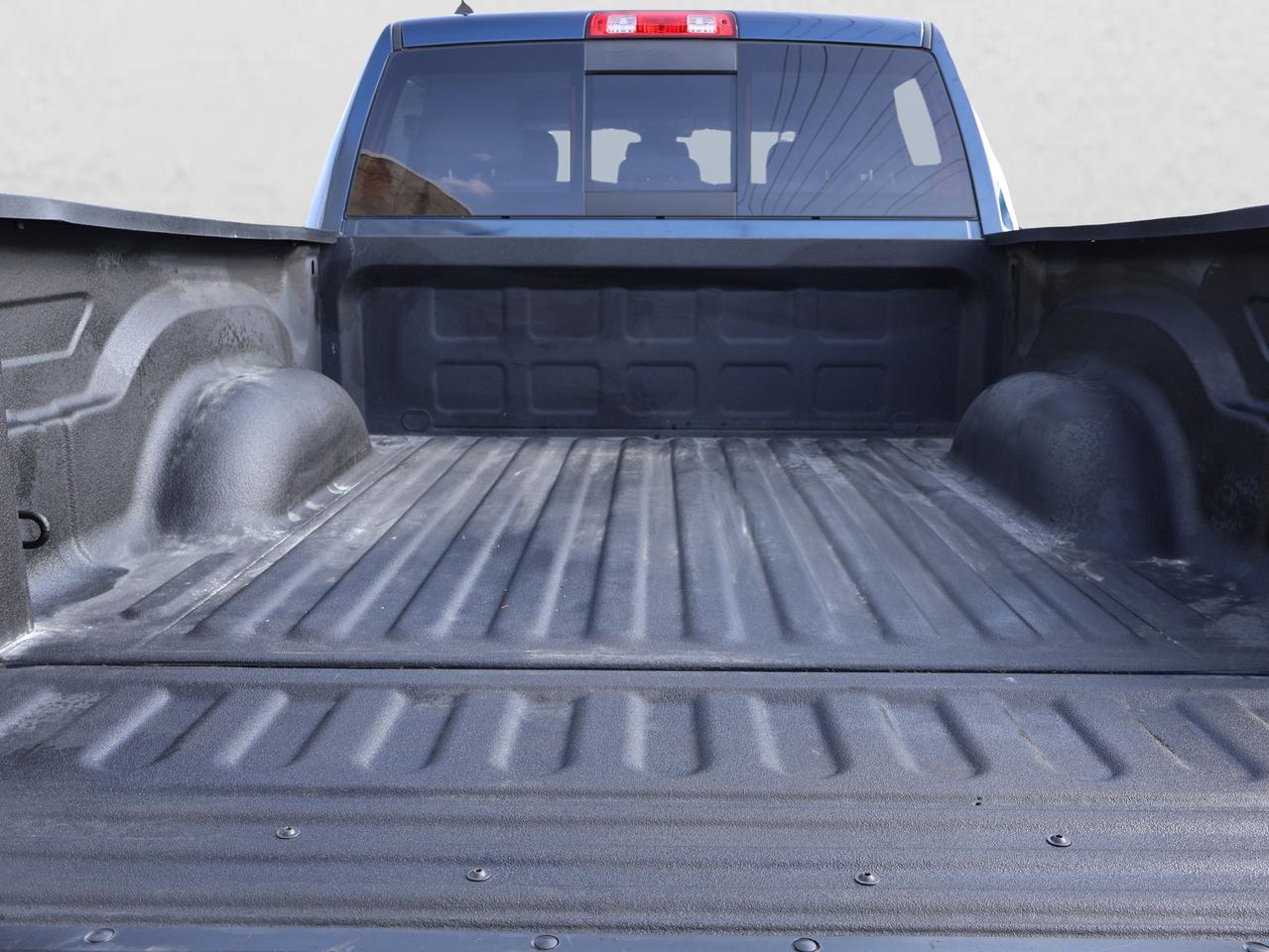2019 RAM 1500 SLT-BIG HORN CREW 4WD CERTIFIED *ACCIDENT FREE*SERVICE RECORDS* CAMERA NAV BLUETOOTH P.SENSORS CRUISE ALLOYS Photo