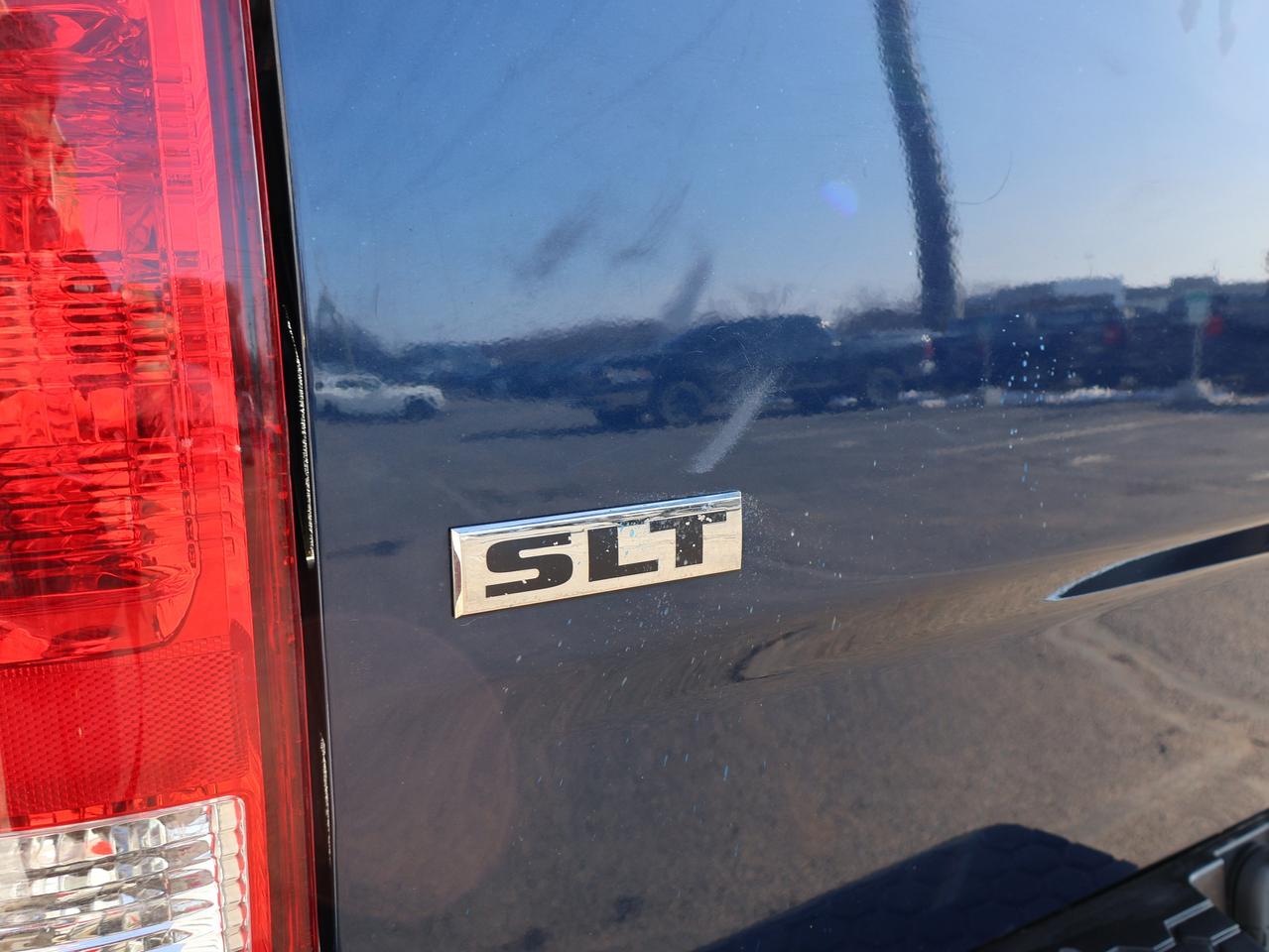 2019 RAM 1500 SLT-BIG HORN CREW 4WD CERTIFIED *ACCIDENT FREE*SERVICE RECORDS* CAMERA NAV BLUETOOTH P.SENSORS CRUISE ALLOYS Photo