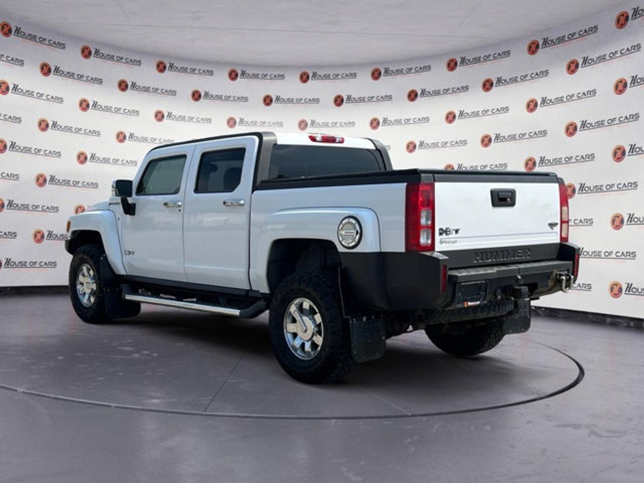 2009 Hummer H3 H3T Alpha - Photo #3