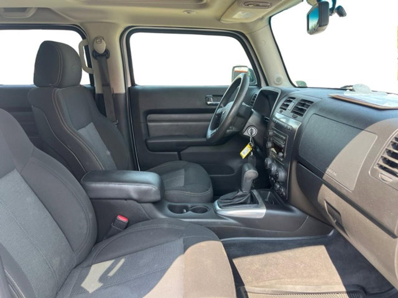2009 Hummer H3 H3T Alpha - Photo #12