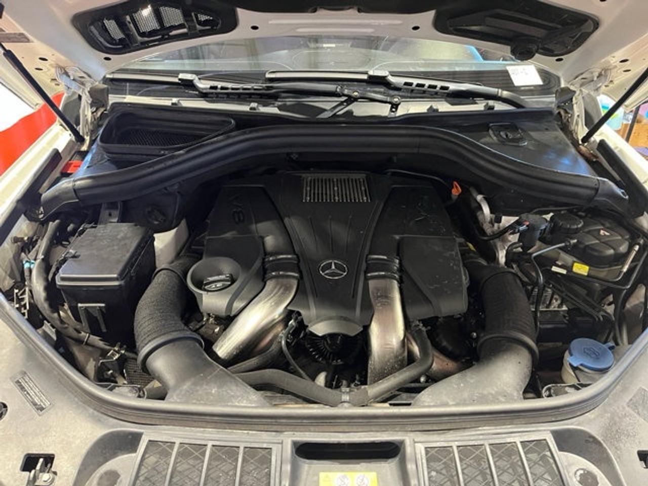 2013 Mercedes-Benz GL-Class GL 550 - Photo #10