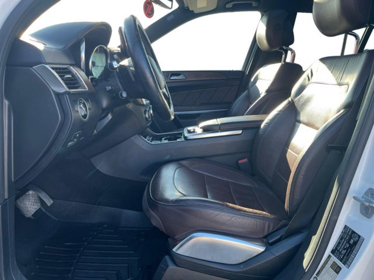 2013 Mercedes-Benz GL-Class GL 550 - Photo #11