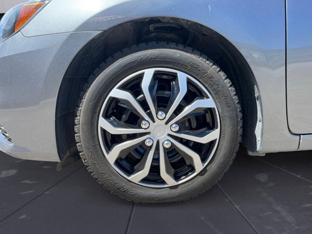 2019 Nissan Sentra  - Photo #9