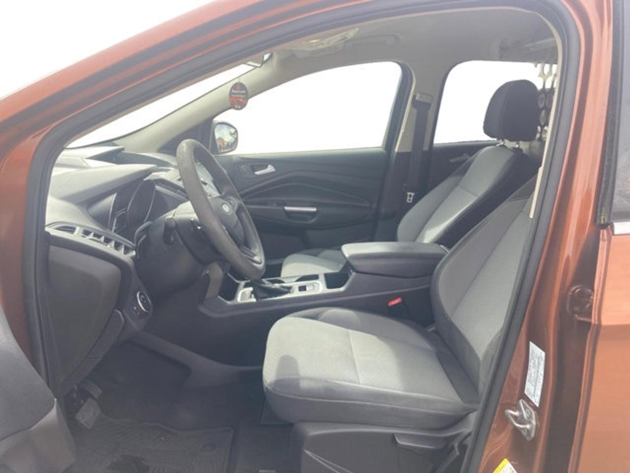 2017 Ford Escape SE - Photo #11