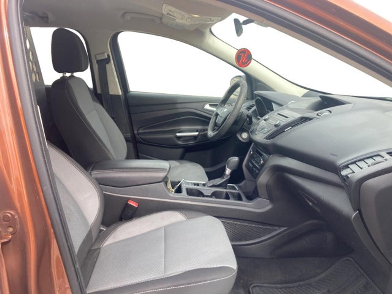 2017 Ford Escape SE - Photo #12