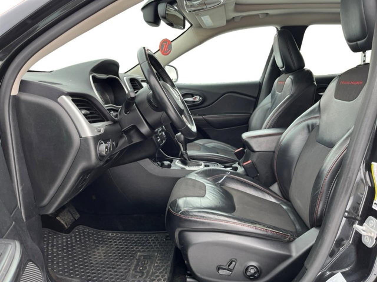 2015 Jeep Cherokee Trailhawk Photo