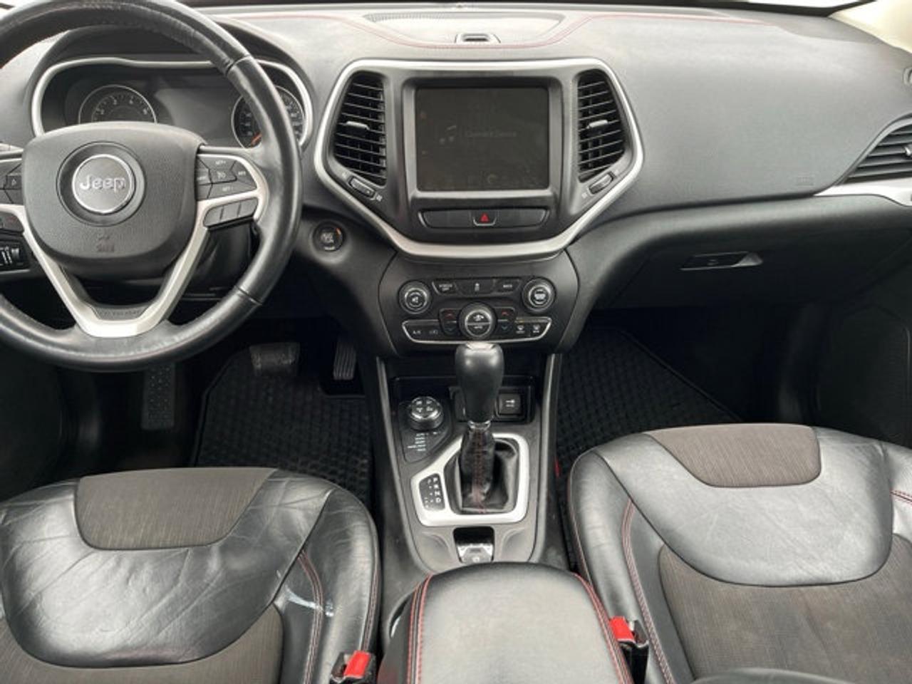 2015 Jeep Cherokee Trailhawk Photo