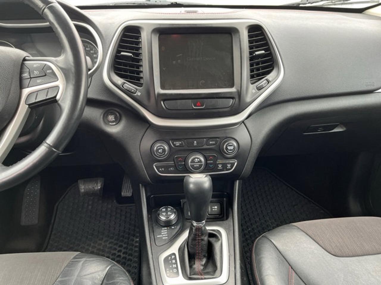 2015 Jeep Cherokee Trailhawk Photo