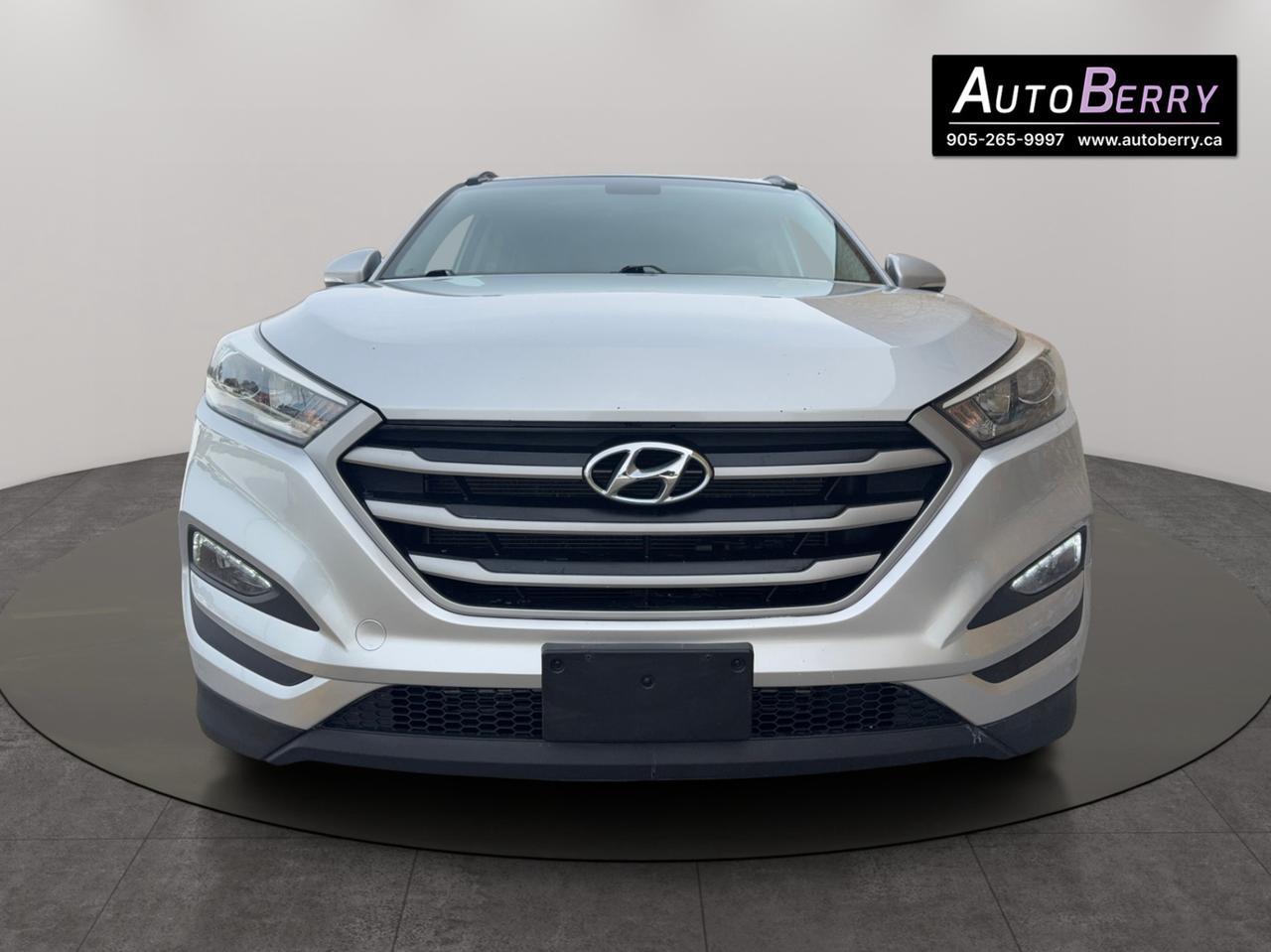 2018 Hyundai Tucson 2.0L SE AWD Photo2