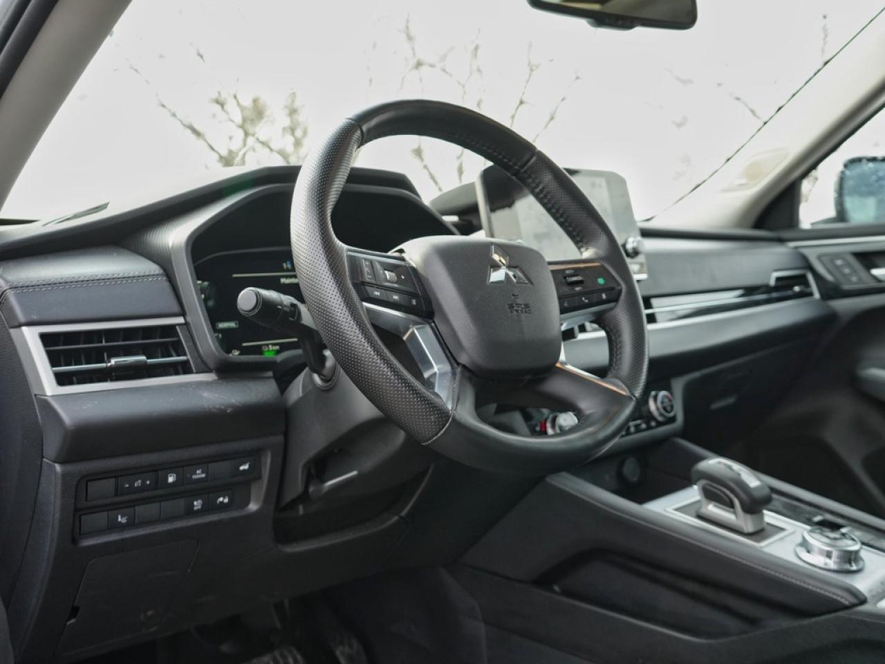 2024 Mitsubishi Outlander GT S-AWC | ONE OWNER | ACCIDENT FREE Photo