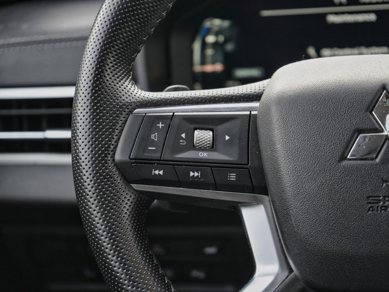 2024 Mitsubishi Outlander GT S-AWC | ONE OWNER | ACCIDENT FREE Photo