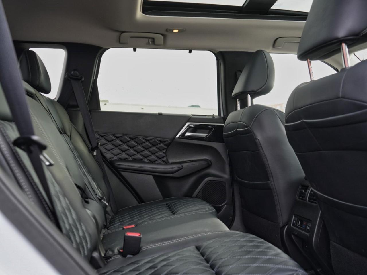 2024 Mitsubishi Outlander GT S-AWC | ONE OWNER | ACCIDENT FREE Photo