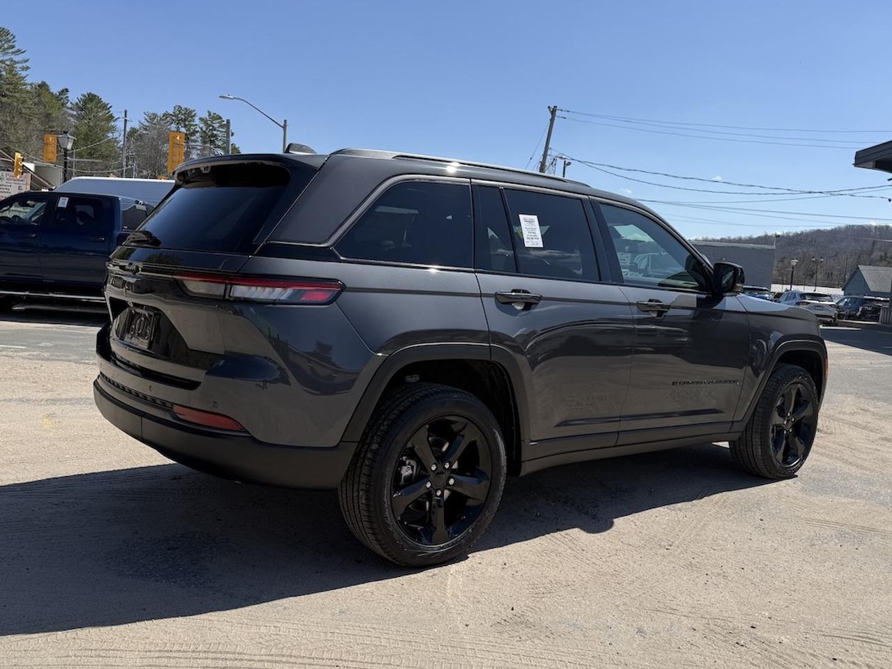 2026 Jeep Grand Cherokee LIMITED 4X4 Photo