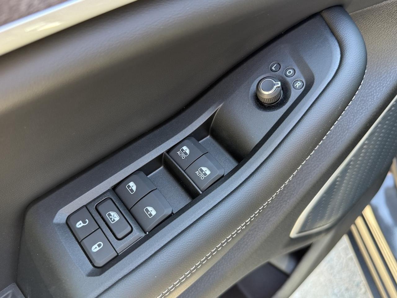 2026 Jeep Grand Cherokee LIMITED 4X4 Photo