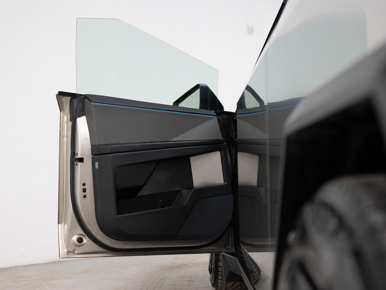 2024 Tesla Cybertruck FOUNDATION SERIES | FSD | 20 IN Photo