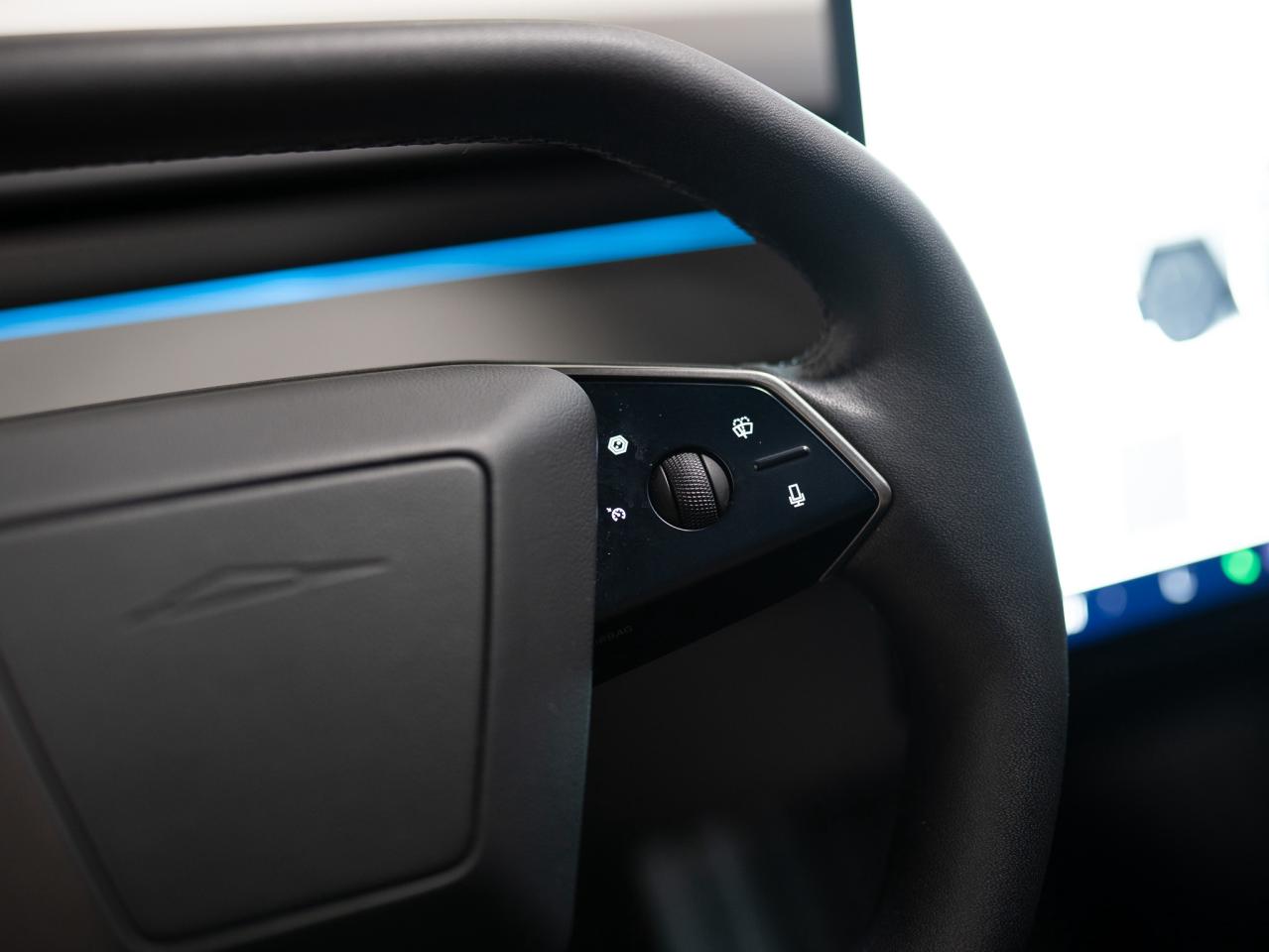 2024 Tesla Cybertruck FOUNDATION SERIES | FSD | 20 IN Photo