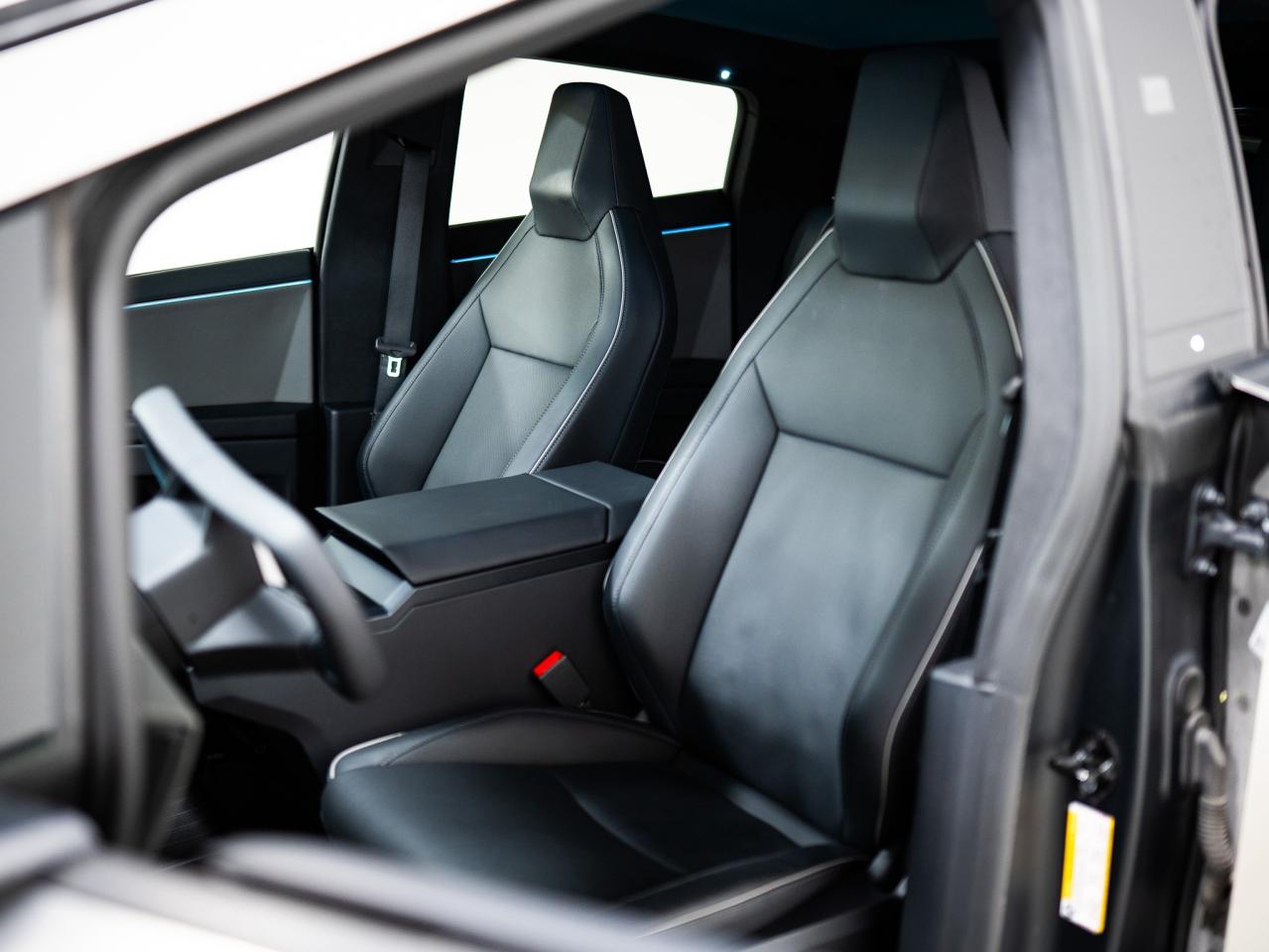 2024 Tesla Cybertruck FOUNDATION SERIES | FSD | 20 IN Photo