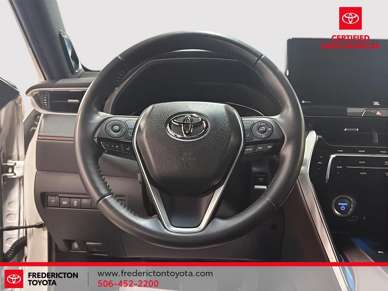 2021 Toyota Venza XLE Photo