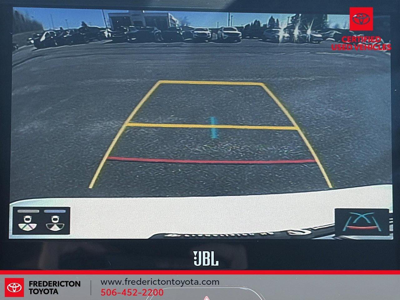 2021 Toyota Venza XLE Photo