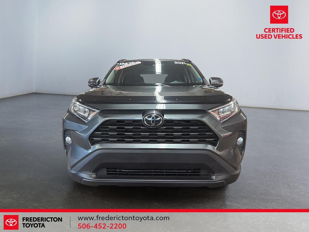 2021 Toyota RAV4 XLE Photo