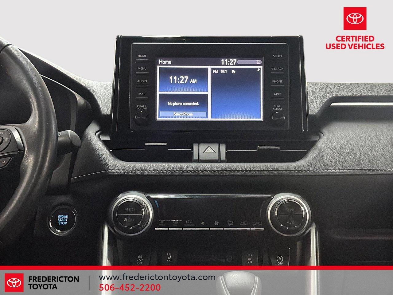 2021 Toyota RAV4 XLE Photo