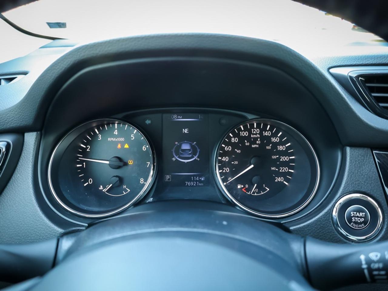 2017 Nissan Qashqai SL  - Sunroof -  Navigation - $174 B/W Photo