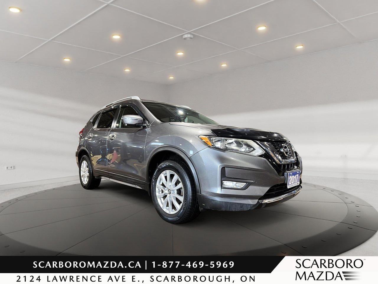 2017 Nissan Rogue SV Photo0