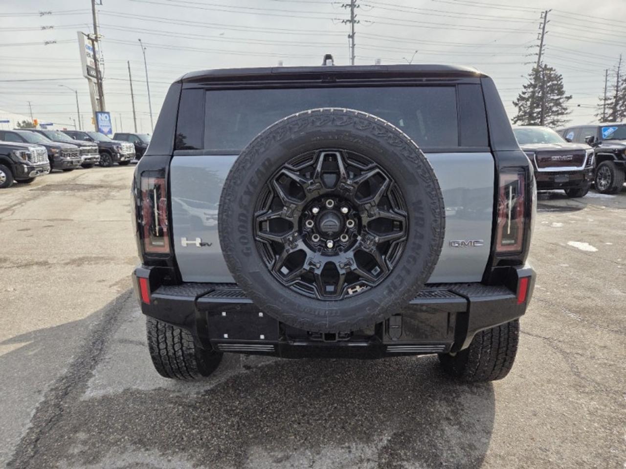 2026 GMC HUMMER EV SUV 2X  - Infinity Roof -  Power Hood Photo