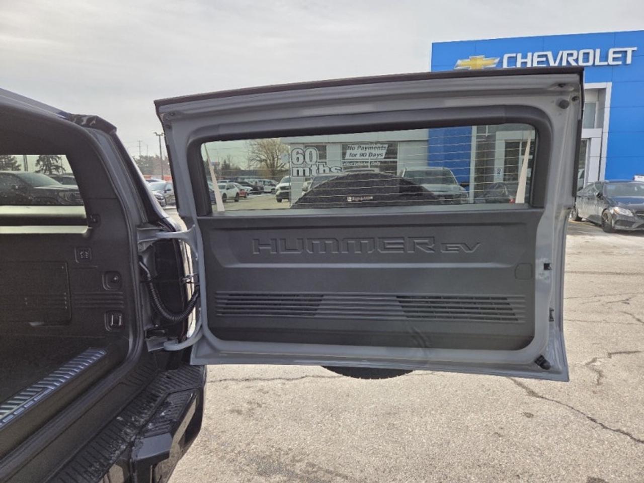 2026 GMC HUMMER EV SUV 2X  - Infinity Roof -  Power Hood Photo