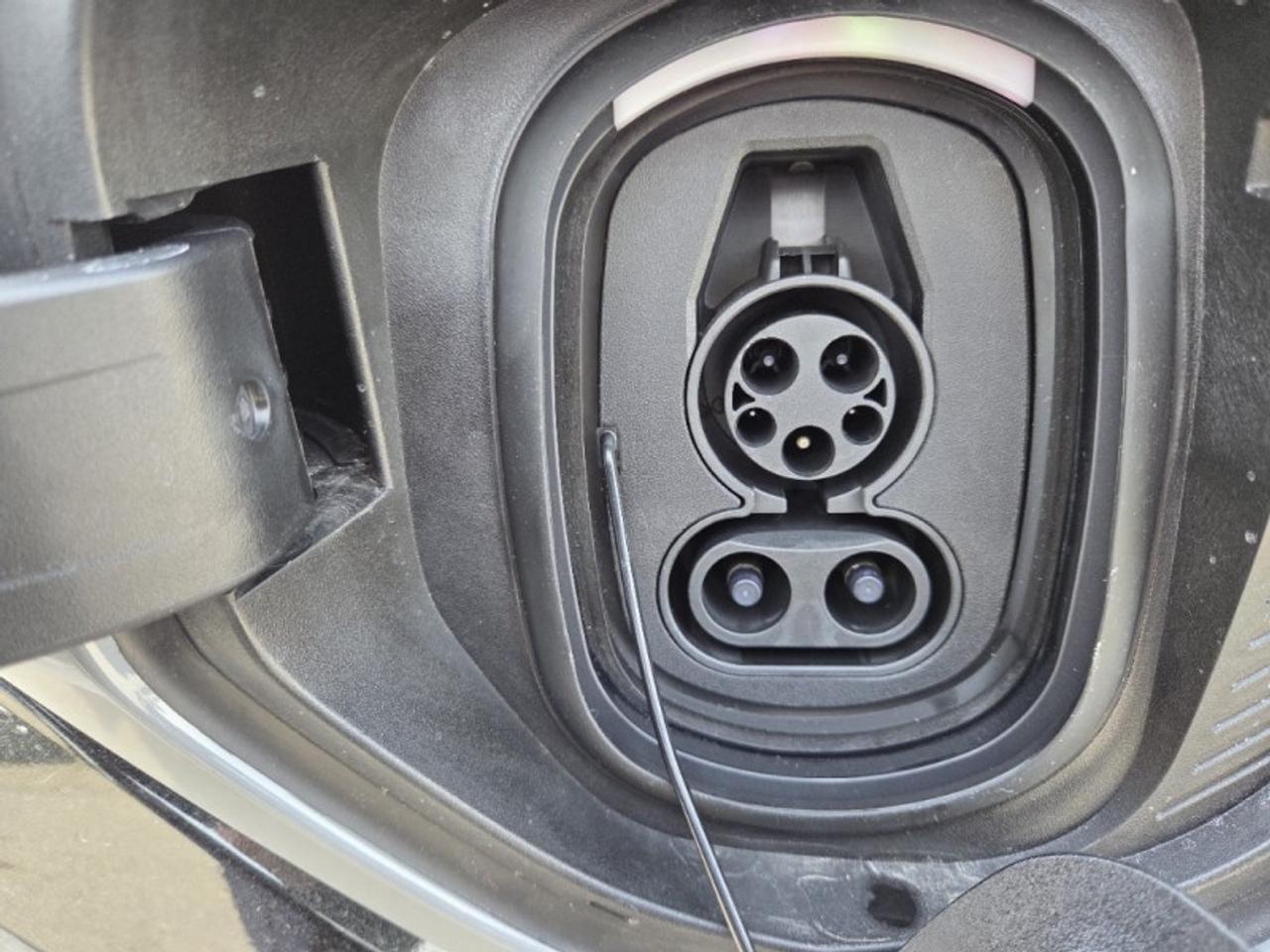 2026 GMC HUMMER EV SUV 2X  - Infinity Roof -  Power Hood Photo